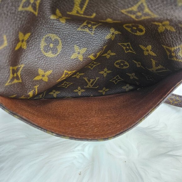 Louis Vuitton  Monogram  MM Marceau Bag - Picture 10 of 17